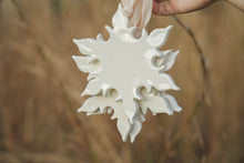 Load image into Gallery viewer, Heirloom Snowflake Ornament